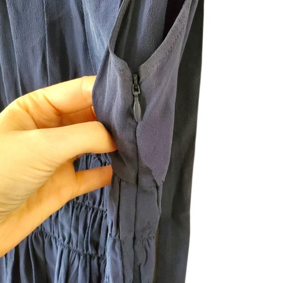 Joie Lora | 100% Blue SILK | Sleeveless | Pleated Smock | Tied V-back | Dress XS - Picture 5 of 13